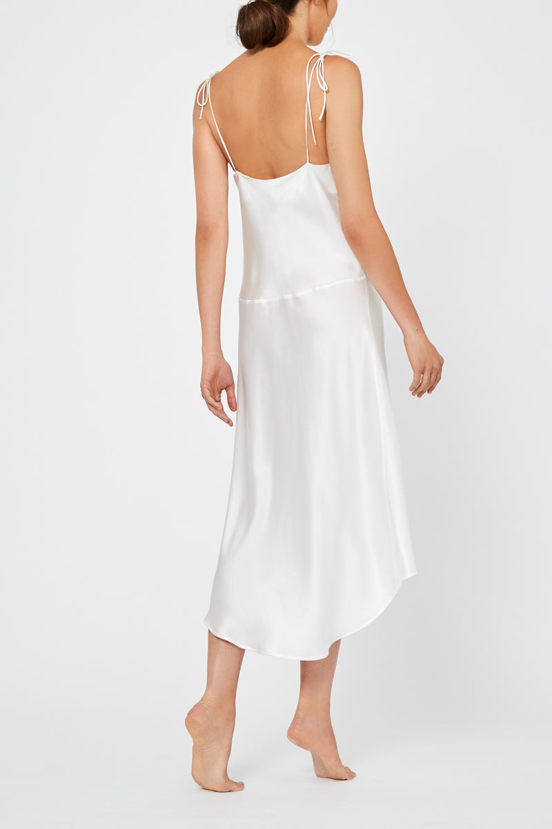 White discount company nightdress